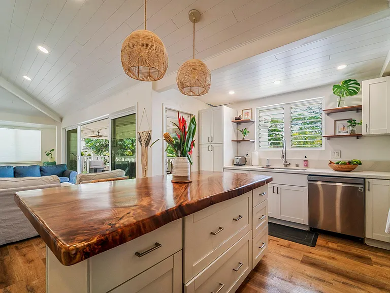 215 Kaelepulu Dr — Photo 8