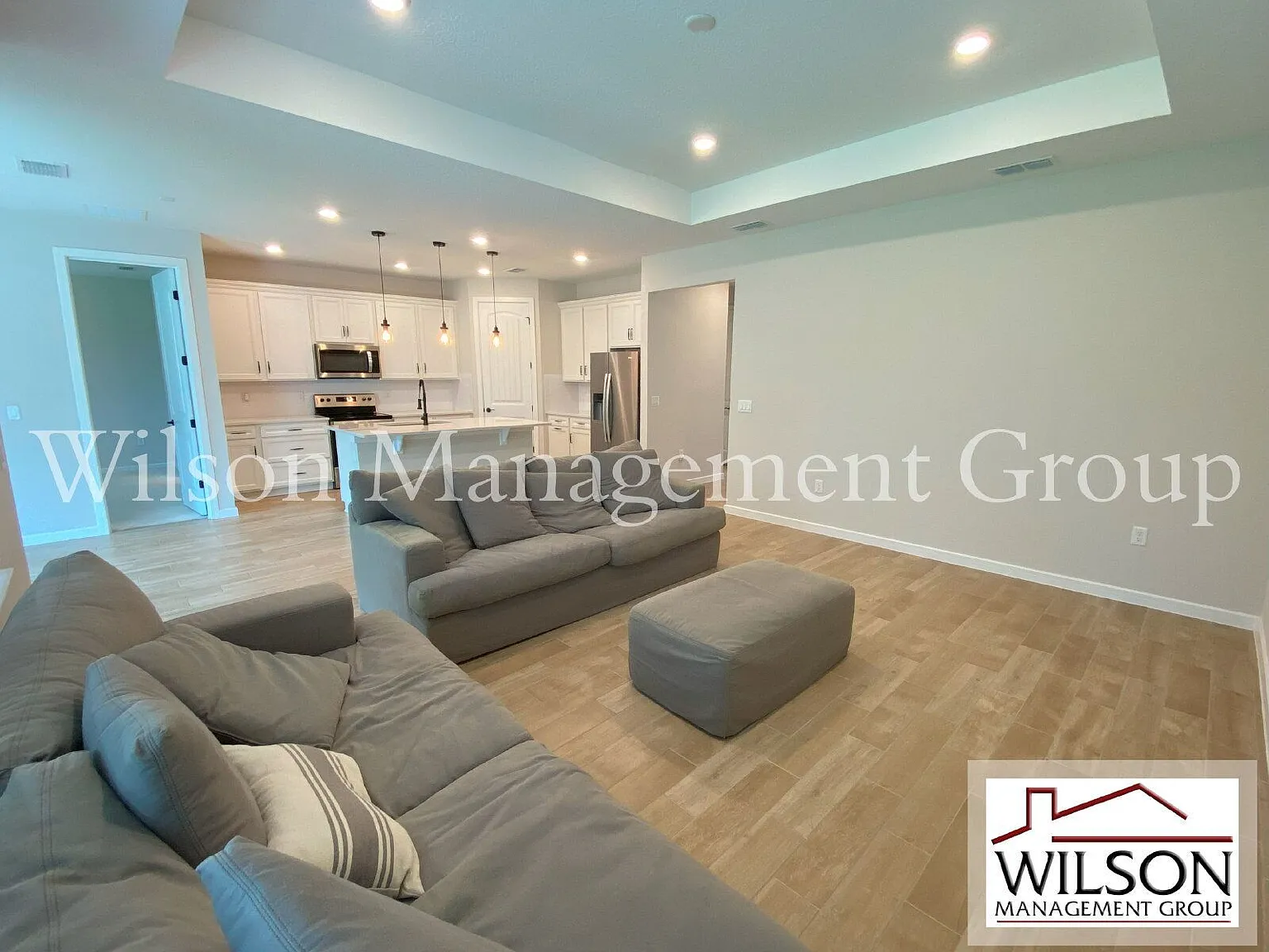 3 bed, 2.0 bath, 1650 sqft, $2,295 — Photo 4