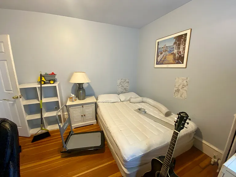 38 Underhill St #1 — Photo 4