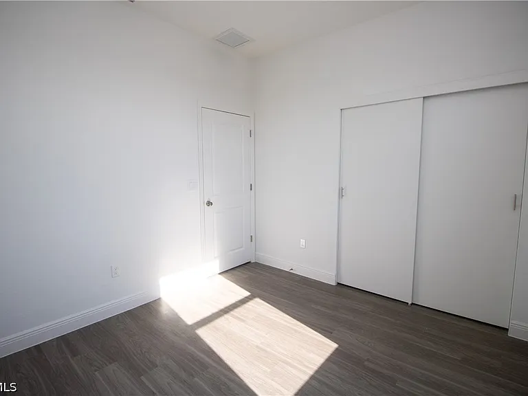 9004 W Justice Cir — Photo 26