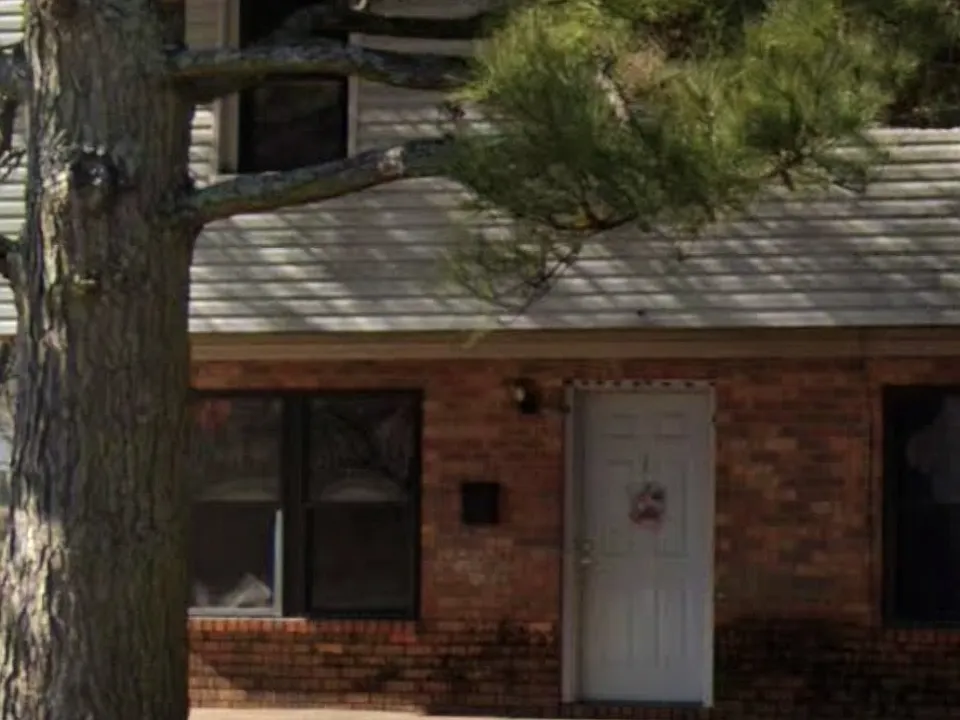 402 Mimosa Cir