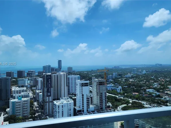 185 SW 7th St APT 3814, Miami, FL 33130