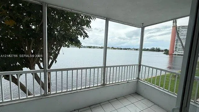 1175 NE Miami Gardens Dr #208