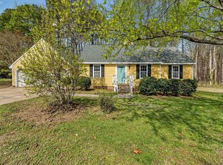 100 Cherrylaurel Dr, Youngsville, NC 27596