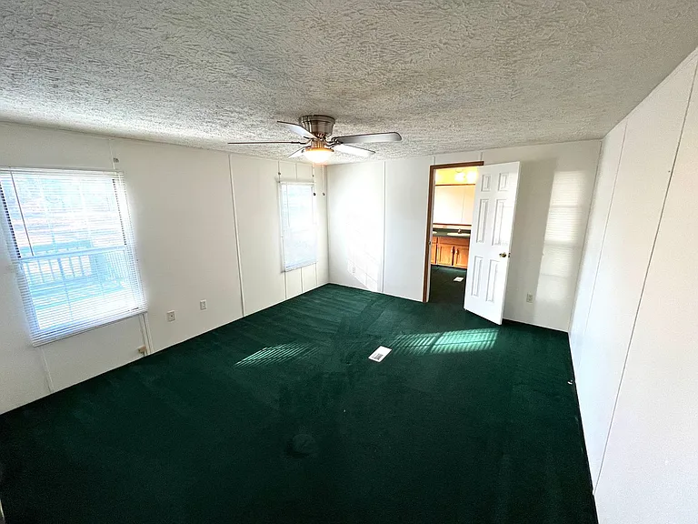 27132 Highway Fifty Eight — Photo 10