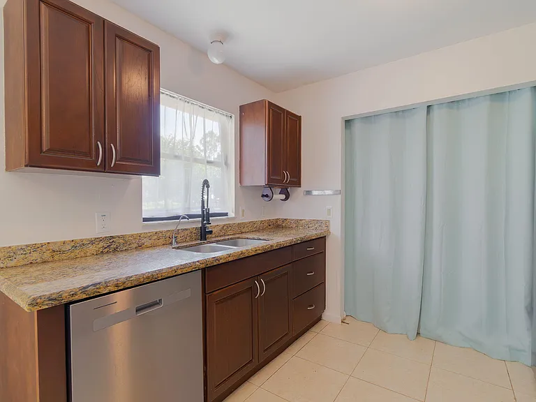 11735 150th Ct N — Photo 19