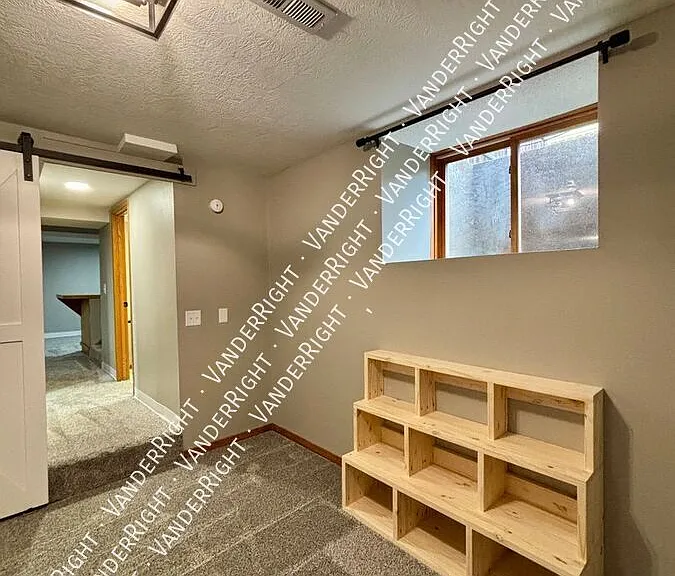 1113 S Blauvelt Ave — Photo 40