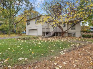 850 Harding Ave, Rochester Hills, MI 48307