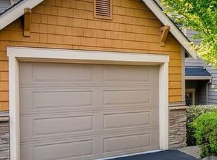 12826 Boones Ferry Rd, Lake Oswego, OR 97035