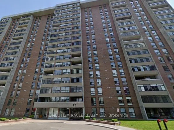 25 Kensington Rd #411, Brampton, ON L6T 3W8
