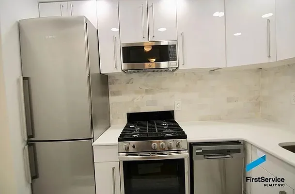 Rented by AZ REALTY NYC LLC | media 16