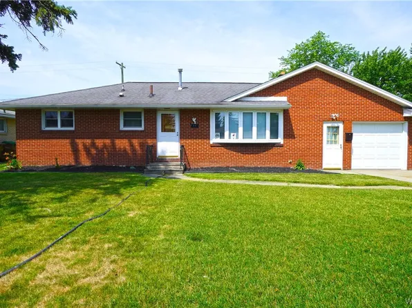 37 Vern Ln, Cheektowaga, NY 14227