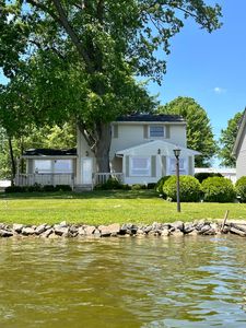 221 Lake View Dr, Hudson, MI, 49247