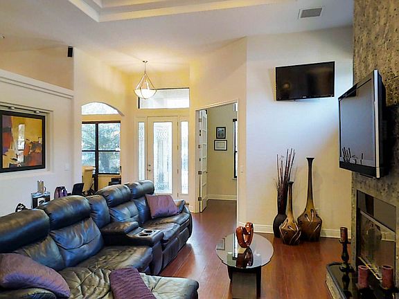 3rd image of 197 Gene Gables Cir