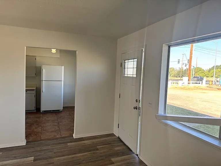 632 Berrydale Ave — Photo 12