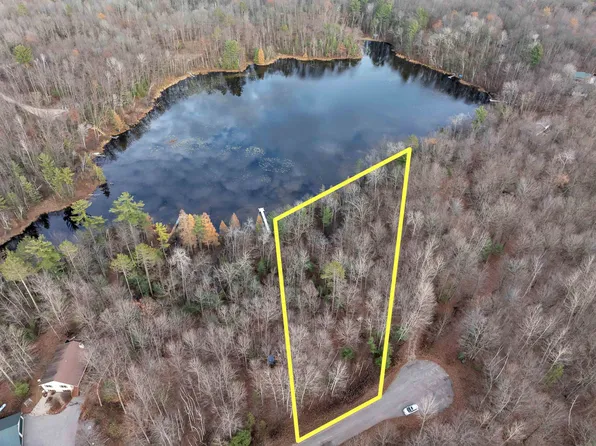 Makwa Ct #63, Crivitz, WI 54114