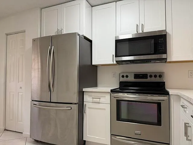 2 bed, 2.5 bath, 1224 sqft, $2,500 — Photo 3