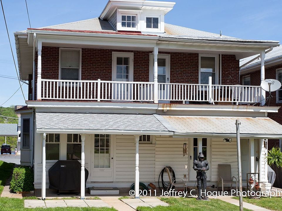 2nd image of 1326 Lancaster Ave