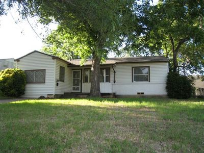 447 Goodyear St, Irving, TX, 75062