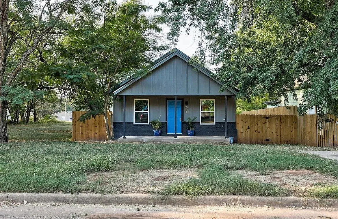 609 E Grant Ave — Photo 1