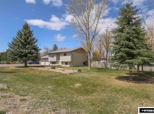 7382 Cactus Ln, Casper, WY 82604