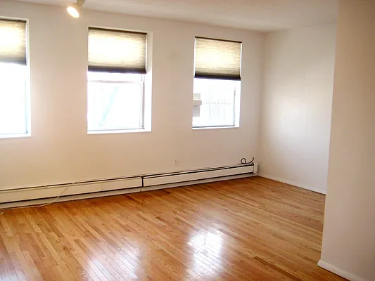 Rented by TB Shaw Realty | media 23