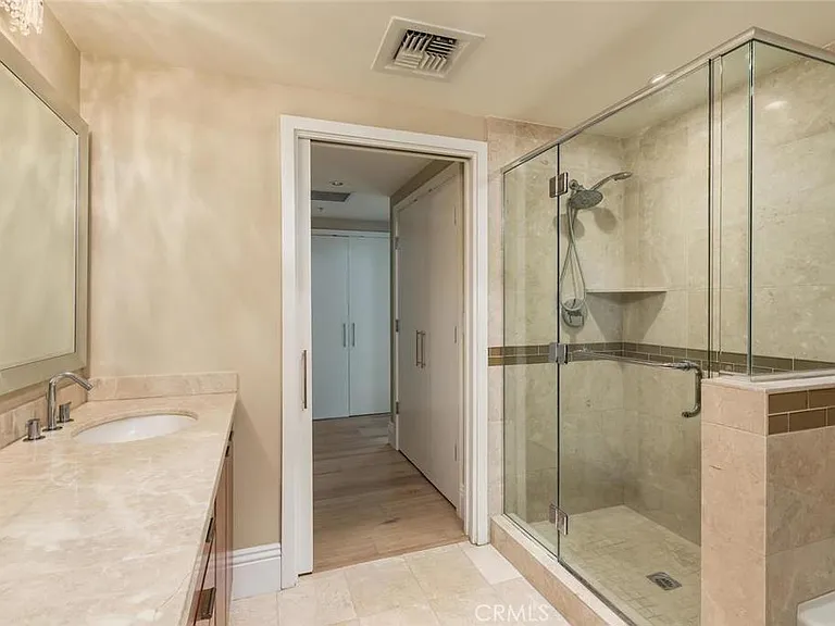 3141 Michelson Dr #808 — Photo 17