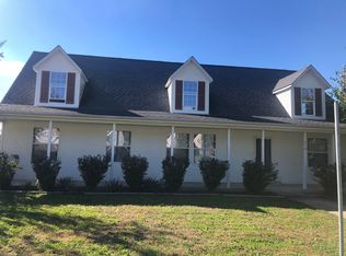 216 N Columbus St, North Pekin, IL 61554