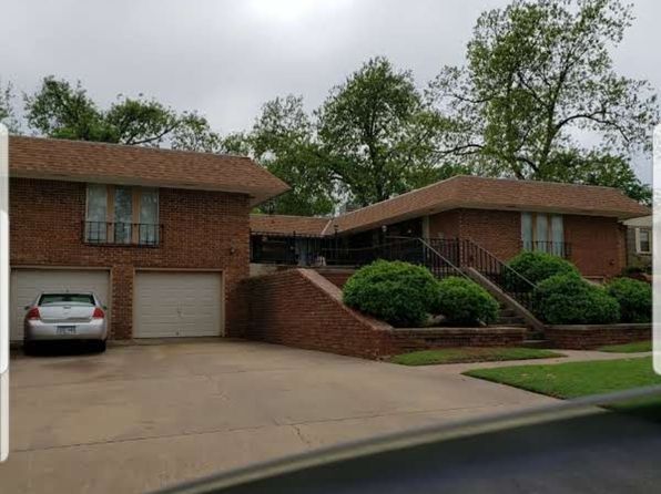 1001 W Chickasha Ave APT 2