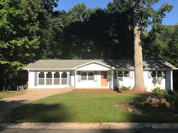 3101 Randall Dr