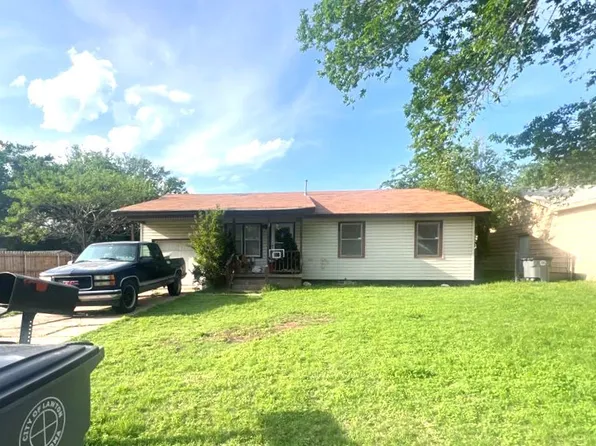 2409 NW Lindy Ave, Lawton, OK 73505