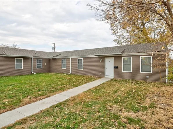 6503 Hickman Rd, Des Moines, IA 50322