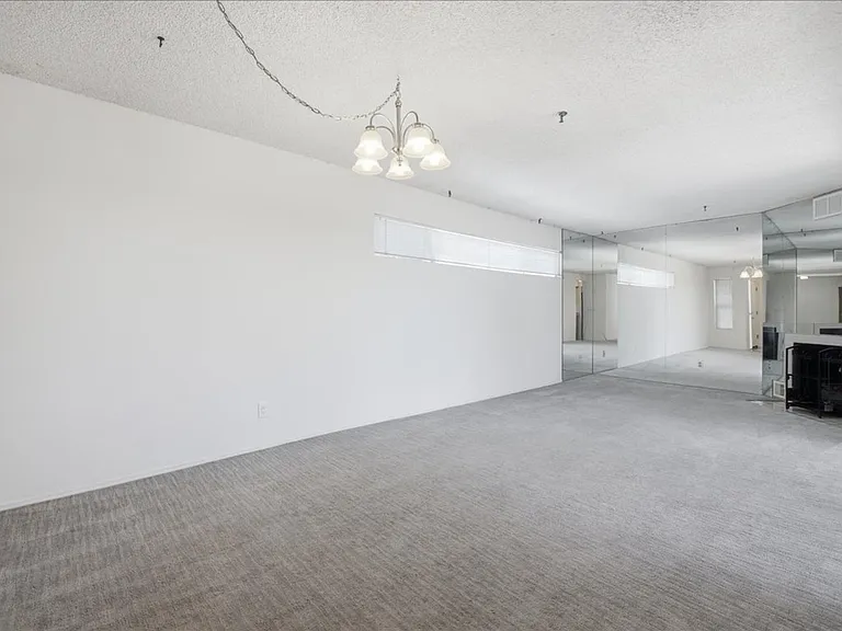 2601 W Broadway Blvd #P398 — Photo 5
