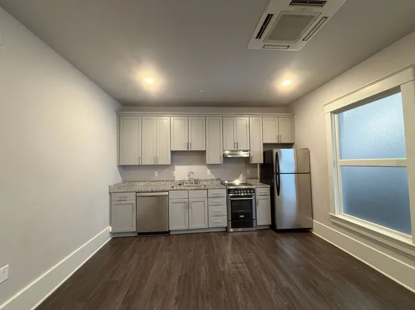 Columbia Crossing Historic, 203 Caddo St NE APT 2C, Ardmore, OK 73401