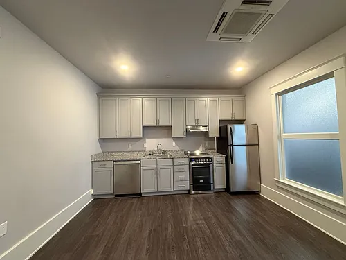 203 Caddo St NE Photo 1