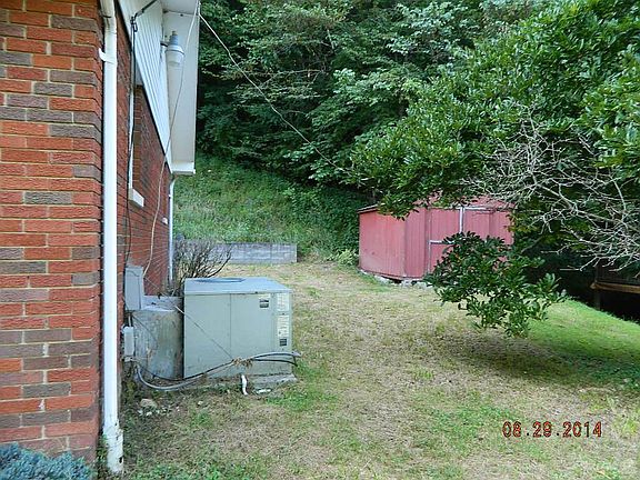 Right Side of Yard