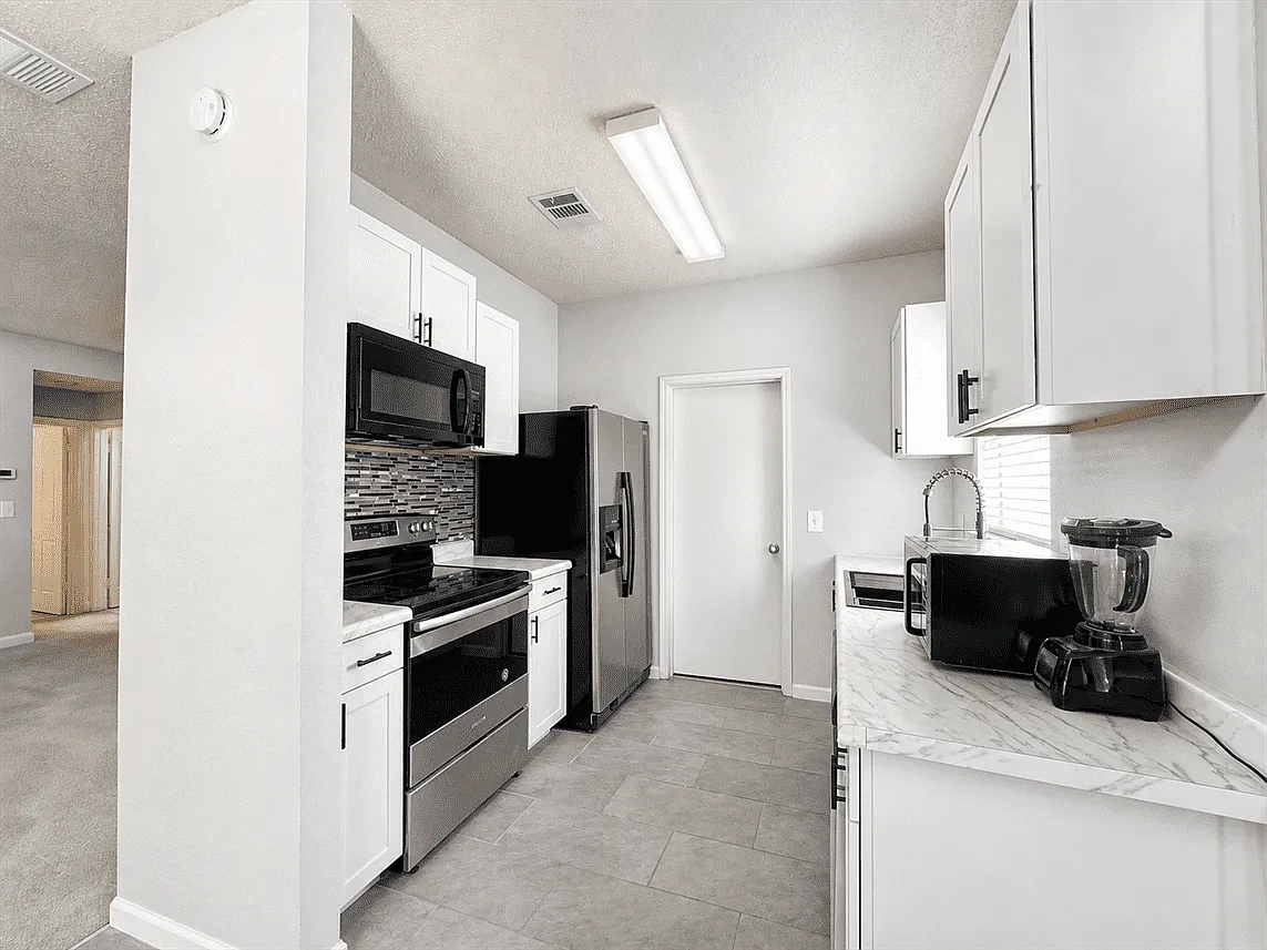 Building Photo - 10030 Raven Field Dr