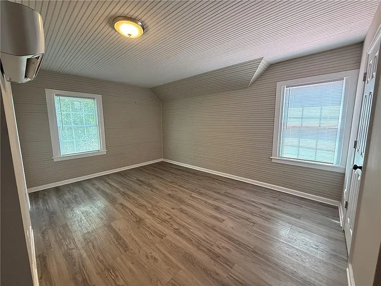 43 Quarry St — Photo 6