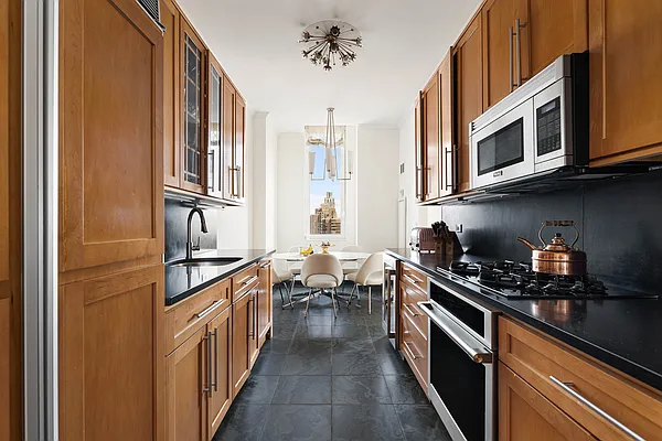 188 East 78th Street #30B in Lenox Hill, Manhattan | StreetEasy