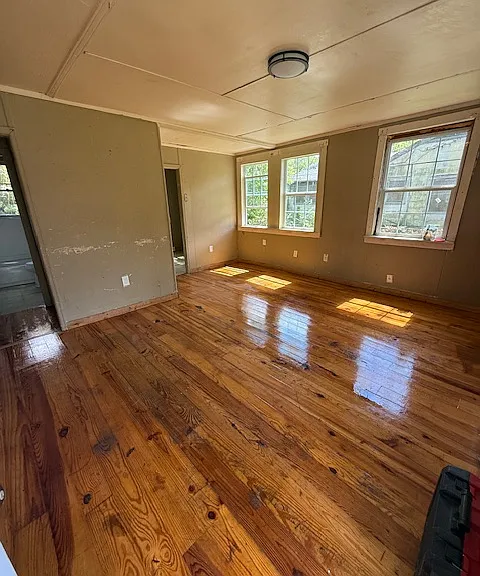 5818 Comish Dr — Photo 1
