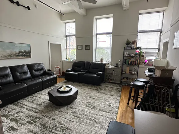 1012 Jefferson Street image 1 of 7