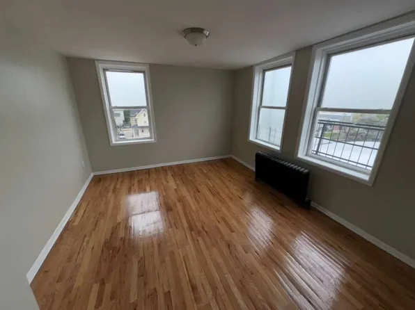 76 N 9th St, Newark, NJ