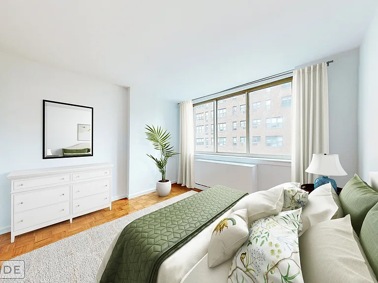 340 E 29th St #8D — Photo 2