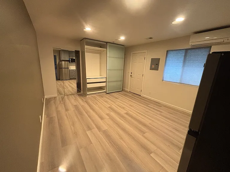 1460 S Novato Blvd — Photo 5