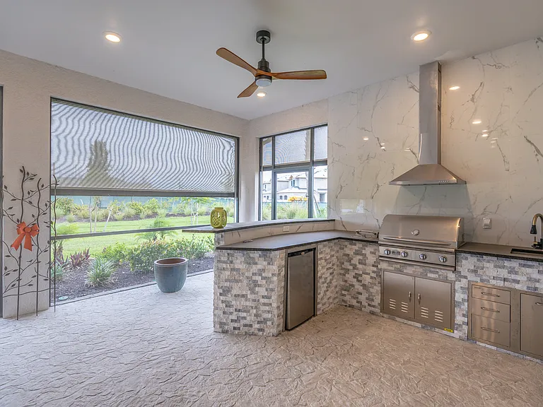 15347 Turin Dr — Photo 29
