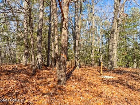 105 Western Trail, Carthage, NC 28327