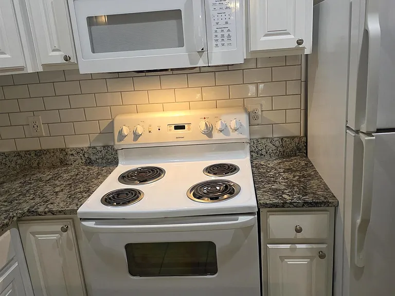 1224 Sadie Dr #2 — Photo 9