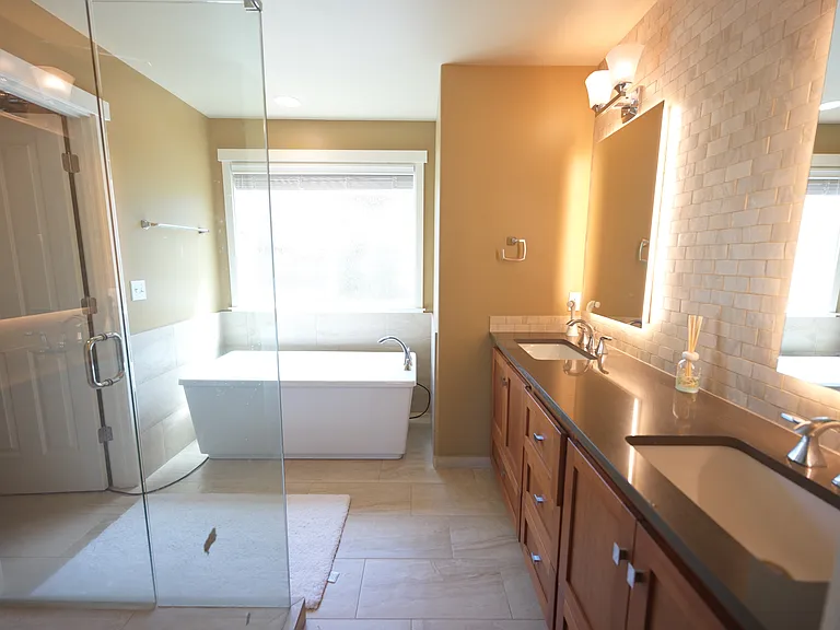 3438 NE Marion Ln — Photo 22