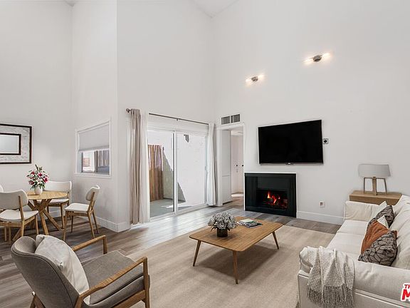 4th image of 1339 N Columbus Ave Unit 304
