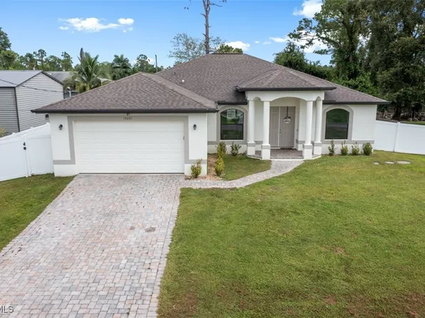14221 Chancellor St, Fort Myers, FL 33905